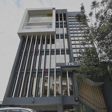 Super Townhouse Spruce Hotels Bellandur بنغالور المظهر الخارجي الصورة