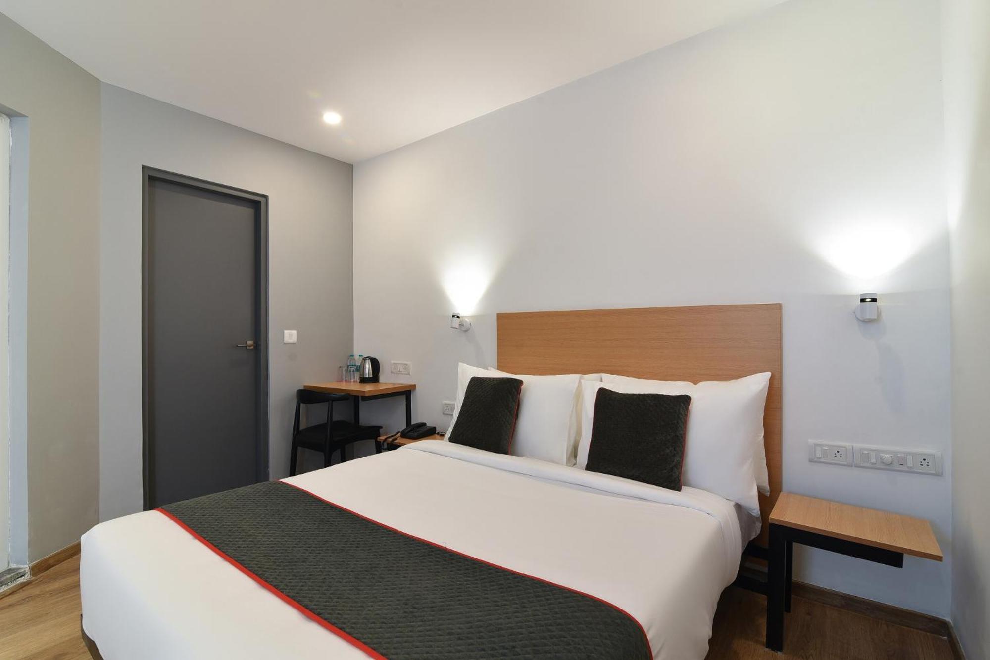 Super Townhouse Spruce Hotels Bellandur بنغالور المظهر الخارجي الصورة